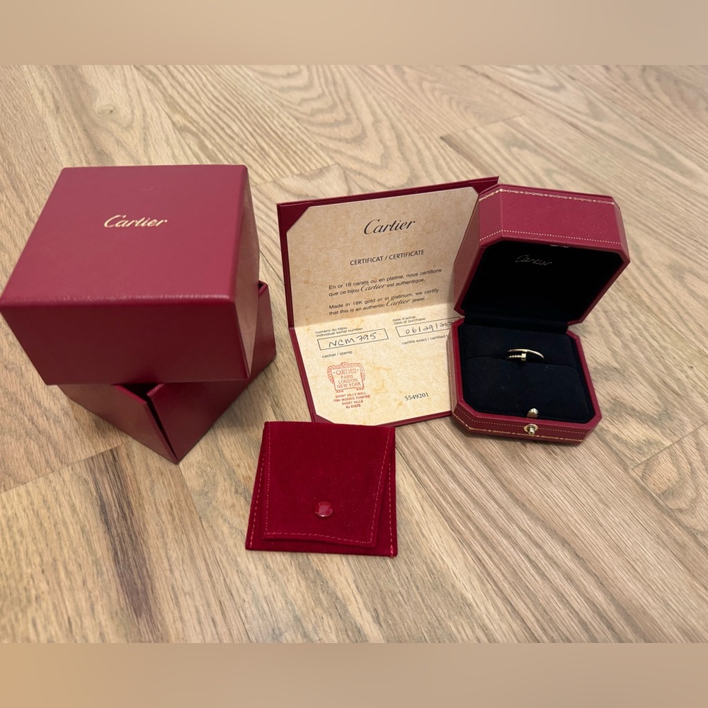 100% Auth. Cartier Small Juste in Clou Ring!